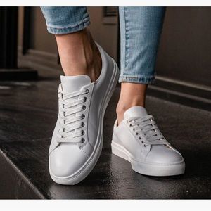 Thursday White Nappa Leather Lowtop Sneakers sz 9